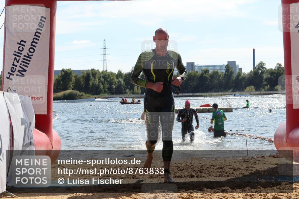 07.09.2025 - 19. Norderstedt Triathlon Luisa Fischer http://msf.ph/oto/8763833 07.09.2025 15:00:40 Schwimmen 889, 950, 1405, 1530, 1531 meine-sportfotos.de