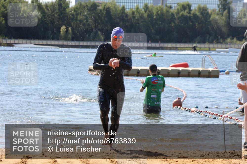 07.09.2025 - 19. Norderstedt Triathlon Luisa Fischer http://msf.ph/oto/8763839 07.09.2025 12:28:59 Schwimmen 698 meine-sportfotos.de