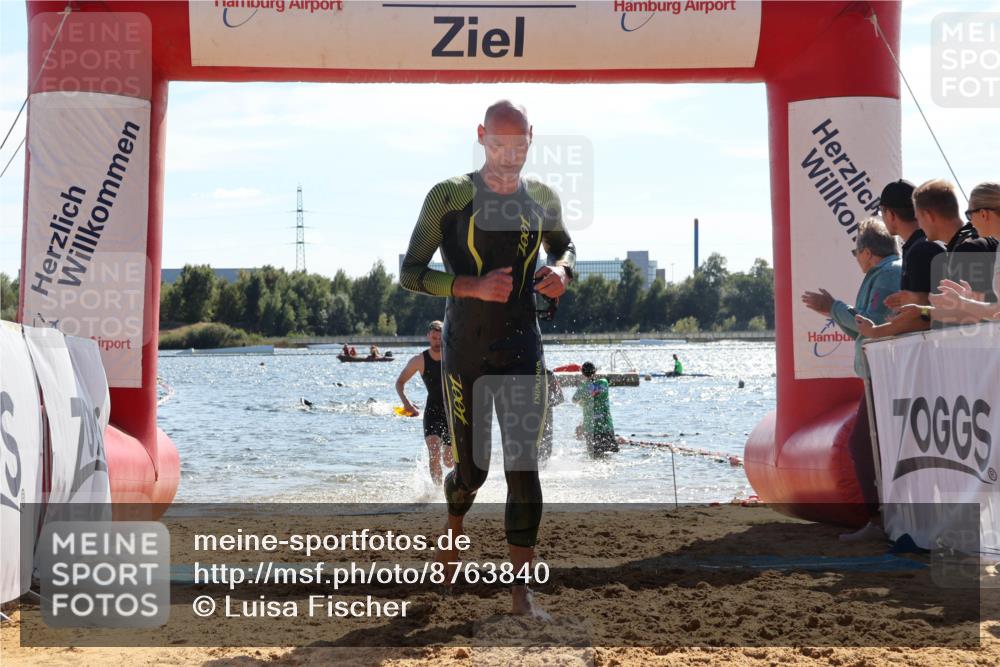 07.09.2025 - 19. Norderstedt Triathlon Luisa Fischer http://msf.ph/oto/8763840 07.09.2025 15:00:41 Schwimmen 889, 950, 1405, 1530, 1531 meine-sportfotos.de