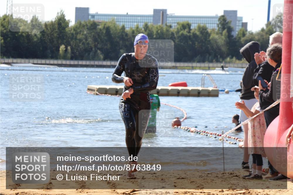 07.09.2025 - 19. Norderstedt Triathlon Luisa Fischer http://msf.ph/oto/8763849 07.09.2025 12:29:00 Schwimmen 698 meine-sportfotos.de