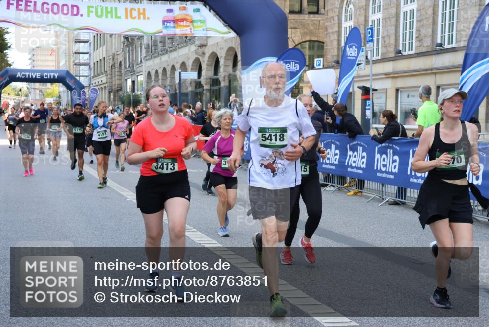07.09.2025 - BARMER Alsterlauf Strokosch-Dieckow http://msf.ph/oto/8763851 07.09.2025 10:12:08 Ziel 2226, 2942, 3096, 3228, 3448, 3706, 3873, 3973, 3990, 4101, 4175, 4280, 4413, 4561, 4616, 4694, 4702, 4792, 4829, 4852, 5492, 5897, 6199, 6200, 8028, 8061, 8170, 8357 meine-sportfotos.de