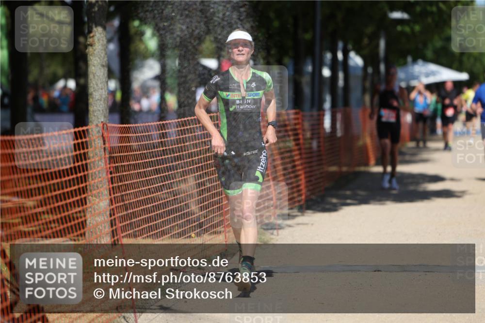 07.09.2025 - 19. Norderstedt Triathlon Michael Strokosch http://msf.ph/oto/8763853 07.09.2025 13:19:41 Laufen 197, 1221, 1262 meine-sportfotos.de