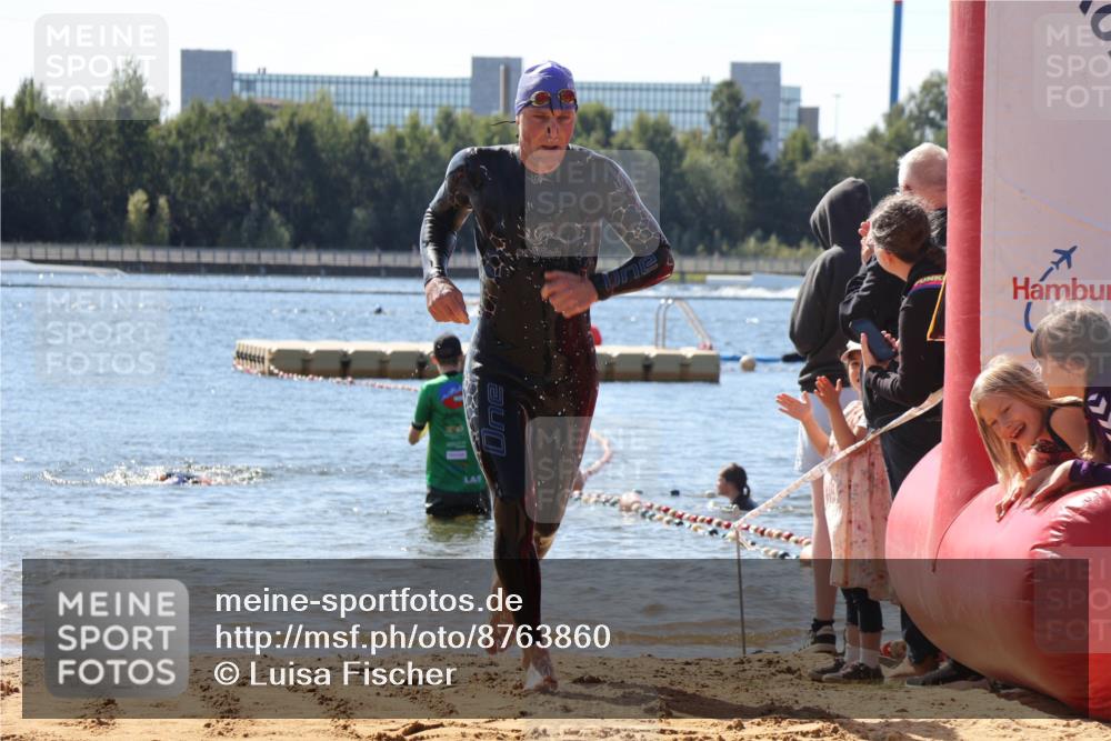 07.09.2025 - 19. Norderstedt Triathlon Luisa Fischer http://msf.ph/oto/8763860 07.09.2025 12:29:00 Schwimmen 698 meine-sportfotos.de