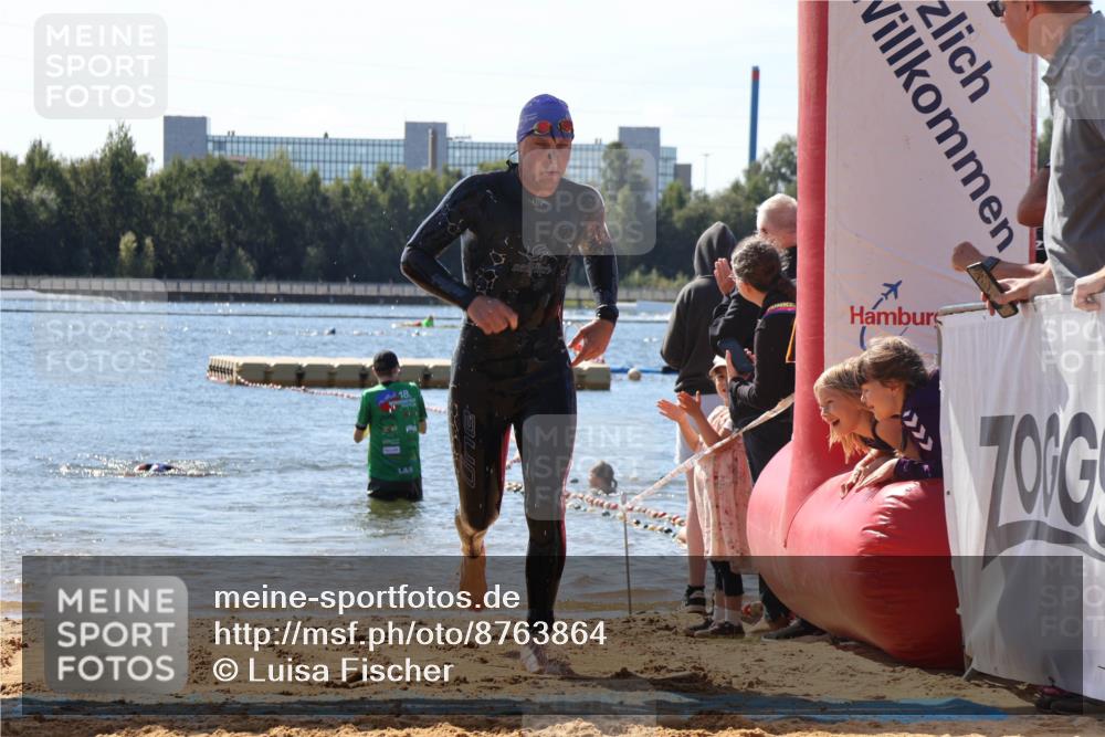 07.09.2025 - 19. Norderstedt Triathlon Luisa Fischer http://msf.ph/oto/8763864 07.09.2025 12:29:01 Schwimmen 698 meine-sportfotos.de