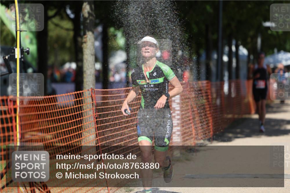 07.09.2025 - 19. Norderstedt Triathlon Michael Strokosch http://msf.ph/oto/8763880 07.09.2025 13:19:41 Laufen 197, 1221, 1262 meine-sportfotos.de