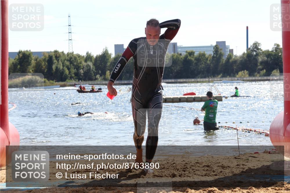 07.09.2025 - 19. Norderstedt Triathlon Luisa Fischer http://msf.ph/oto/8763890 07.09.2025 15:00:46 Schwimmen 889, 950, 1405, 1530, 1531 meine-sportfotos.de
