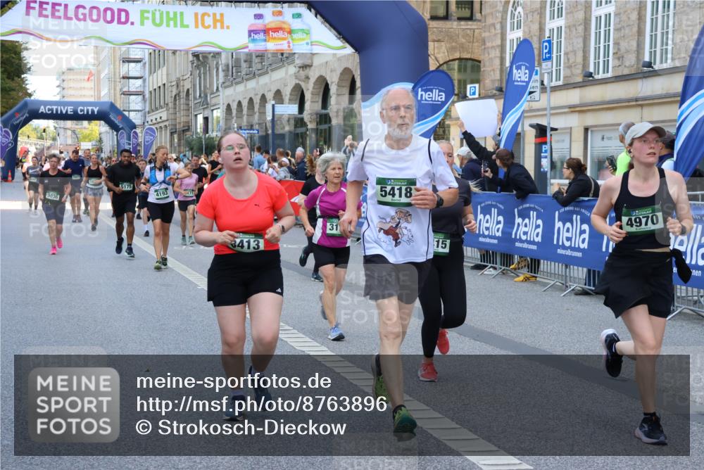07.09.2025 - BARMER Alsterlauf Strokosch-Dieckow http://msf.ph/oto/8763896 07.09.2025 10:12:08 Ziel 2226, 2942, 3096, 3228, 3448, 3706, 3873, 3973, 3990, 4101, 4175, 4280, 4413, 4561, 4616, 4694, 4702, 4792, 4829, 4852, 5492, 5897, 6199, 6200, 8028, 8061, 8170, 8357 meine-sportfotos.de