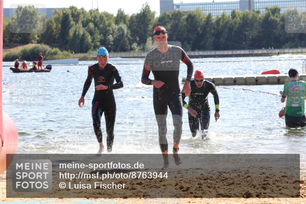 07.09.2025 - 19. Norderstedt Triathlon Luisa Fischer http://msf.ph/oto/8763944 07.09.2025 15:01:06 Schwimmen 871, 909, 1529, 1539 meine-sportfotos.de