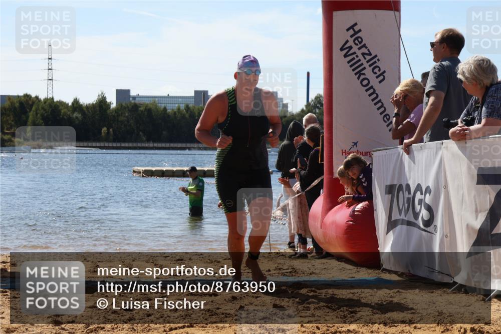 07.09.2025 - 19. Norderstedt Triathlon Luisa Fischer http://msf.ph/oto/8763950 07.09.2025 12:29:16 Schwimmen 744 meine-sportfotos.de