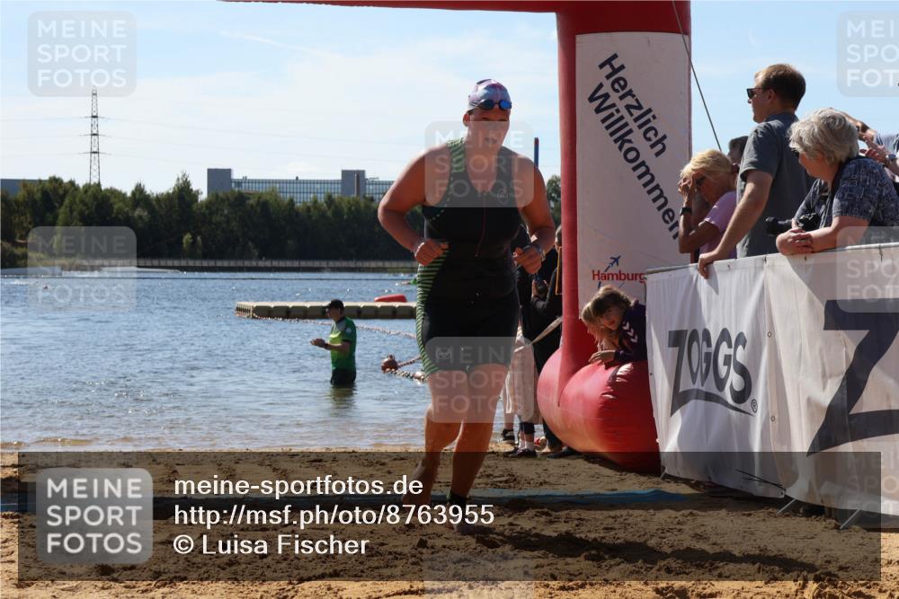 07.09.2025 - 19. Norderstedt Triathlon Luisa Fischer http://msf.ph/oto/8763955 07.09.2025 12:29:16 Schwimmen 744 meine-sportfotos.de