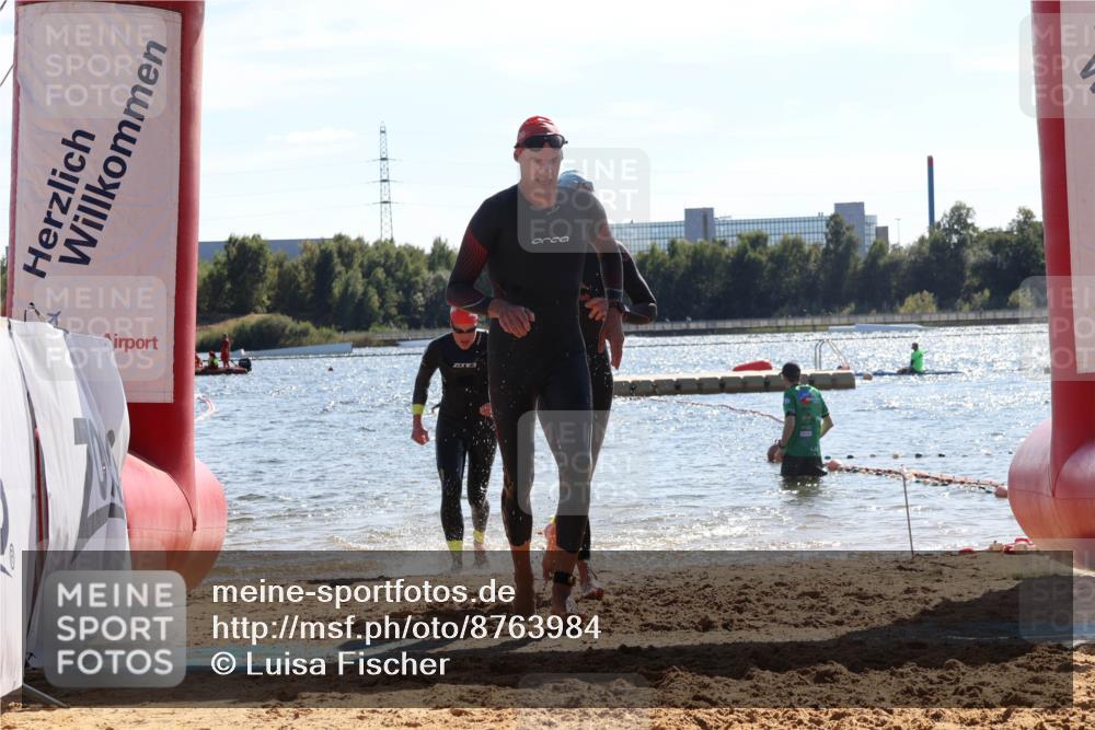 07.09.2025 - 19. Norderstedt Triathlon Luisa Fischer http://msf.ph/oto/8763984 07.09.2025 15:01:08 Schwimmen 871, 909, 1529, 1539 meine-sportfotos.de