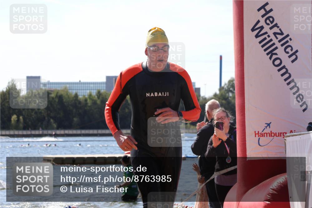 07.09.2025 - 19. Norderstedt Triathlon Luisa Fischer http://msf.ph/oto/8763985 07.09.2025 12:30:22 Schwimmen 706, 707 meine-sportfotos.de