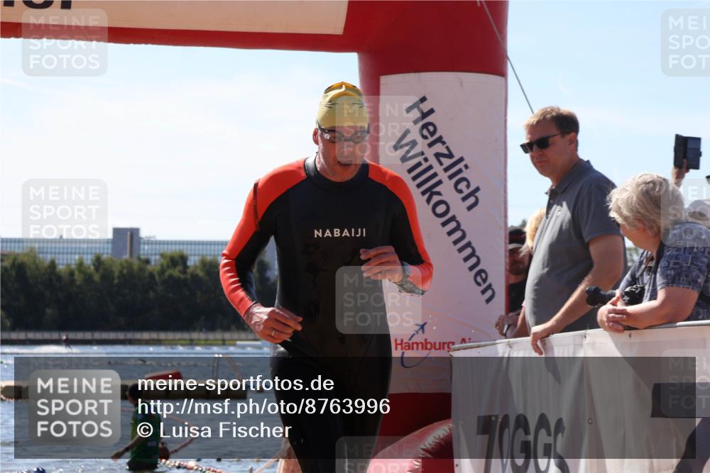 07.09.2025 - 19. Norderstedt Triathlon Luisa Fischer http://msf.ph/oto/8763996 07.09.2025 12:30:23 Schwimmen 706, 707 meine-sportfotos.de