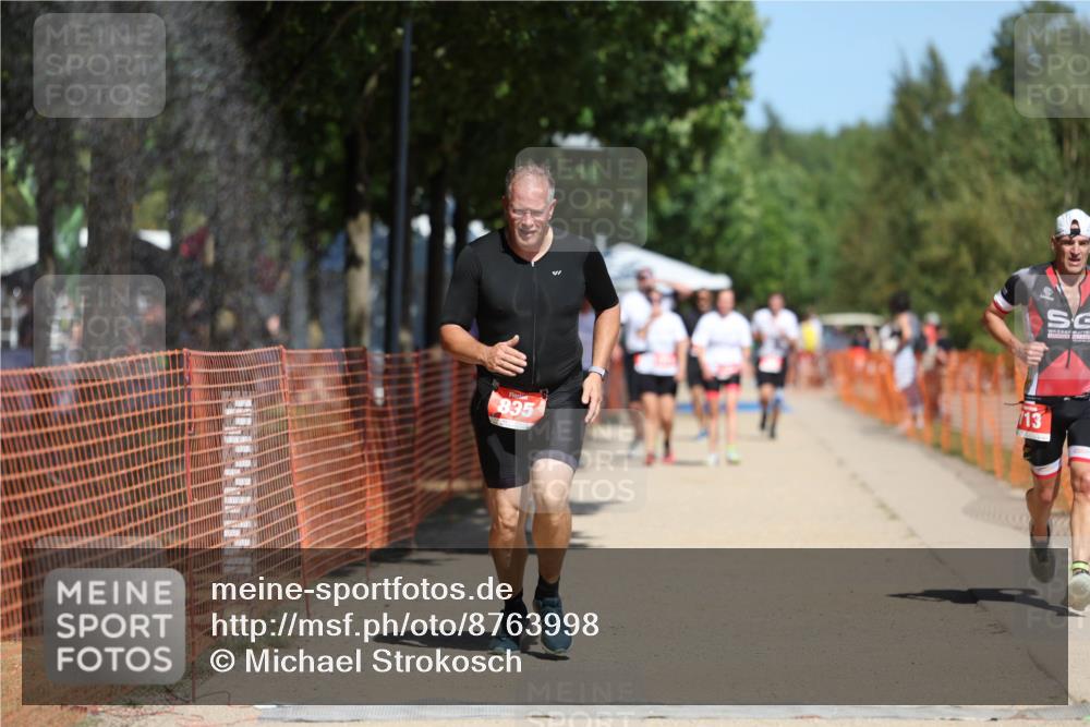 07.09.2025 - 19. Norderstedt Triathlon Michael Strokosch http://msf.ph/oto/8763998 07.09.2025 12:58:00 Laufen 176, 713, 835 meine-sportfotos.de