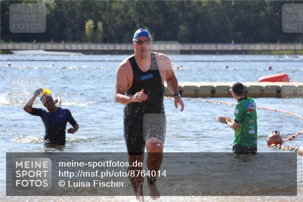 07.09.2025 - 19. Norderstedt Triathlon Luisa Fischer http://msf.ph/oto/8764014 07.09.2025 12:30:27 Schwimmen 706, 707, 1270 meine-sportfotos.de