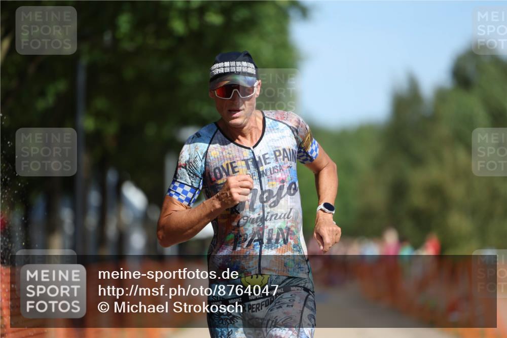 07.09.2025 - 19. Norderstedt Triathlon Michael Strokosch http://msf.ph/oto/8764047 07.09.2025 12:11:21 Laufen 729, 787 meine-sportfotos.de