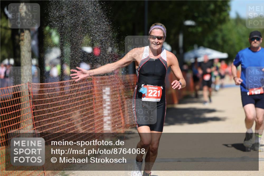 07.09.2025 - 19. Norderstedt Triathlon Michael Strokosch http://msf.ph/oto/8764068 07.09.2025 13:19:46 Laufen 197, 357, 1221 meine-sportfotos.de