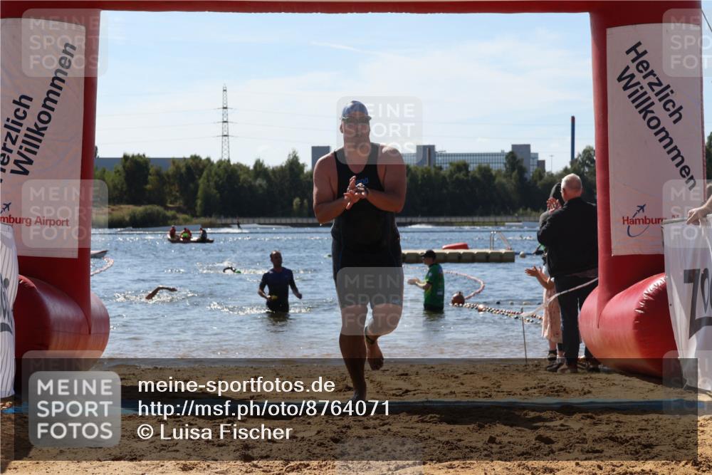 07.09.2025 - 19. Norderstedt Triathlon Luisa Fischer http://msf.ph/oto/8764071 07.09.2025 12:30:31 Schwimmen 706, 1270 meine-sportfotos.de