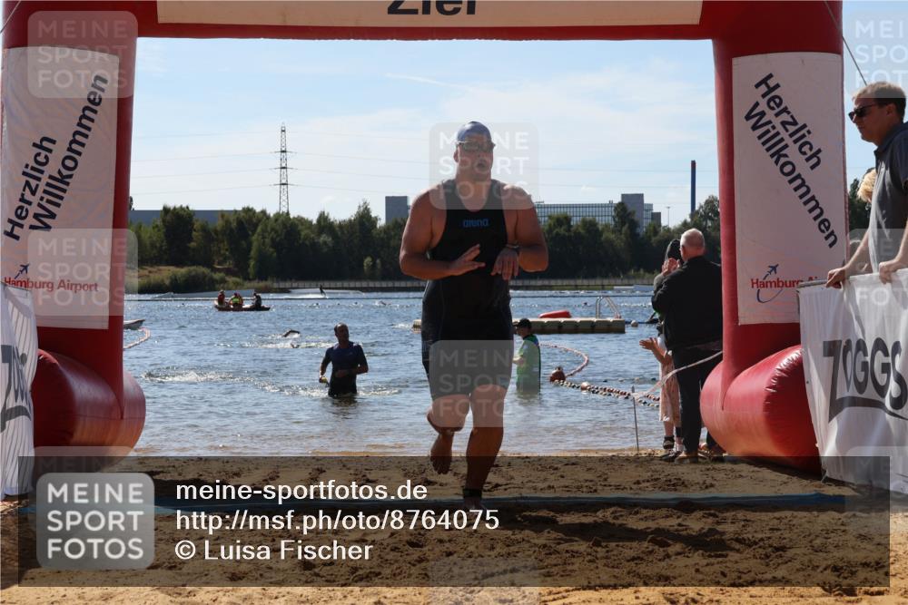 07.09.2025 - 19. Norderstedt Triathlon Luisa Fischer http://msf.ph/oto/8764075 07.09.2025 12:30:31 Schwimmen 706, 1270 meine-sportfotos.de