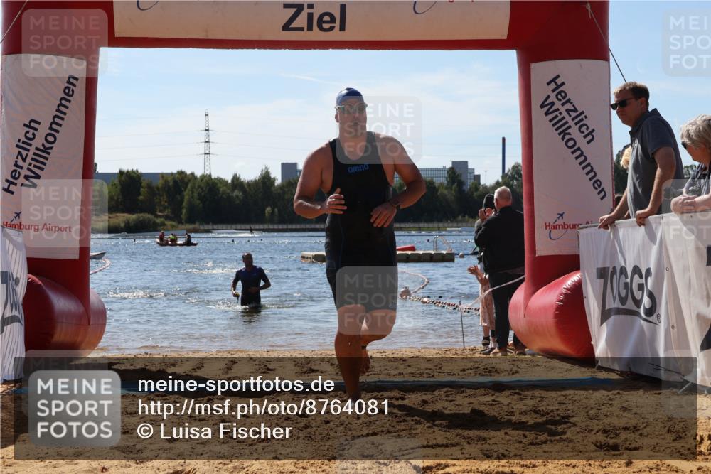 07.09.2025 - 19. Norderstedt Triathlon Luisa Fischer http://msf.ph/oto/8764081 07.09.2025 12:30:31 Schwimmen 706, 1270 meine-sportfotos.de