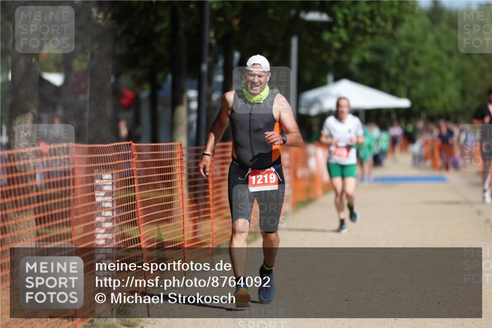 07.09.2025 - 19. Norderstedt Triathlon Michael Strokosch http://msf.ph/oto/8764092 07.09.2025 12:11:34 Laufen 719, 1219 meine-sportfotos.de
