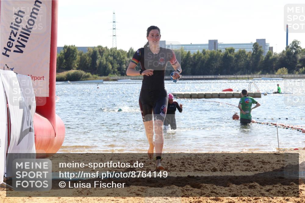 07.09.2025 - 19. Norderstedt Triathlon Luisa Fischer http://msf.ph/oto/8764149 07.09.2025 15:01:54 Schwimmen 397, 878, 885 meine-sportfotos.de