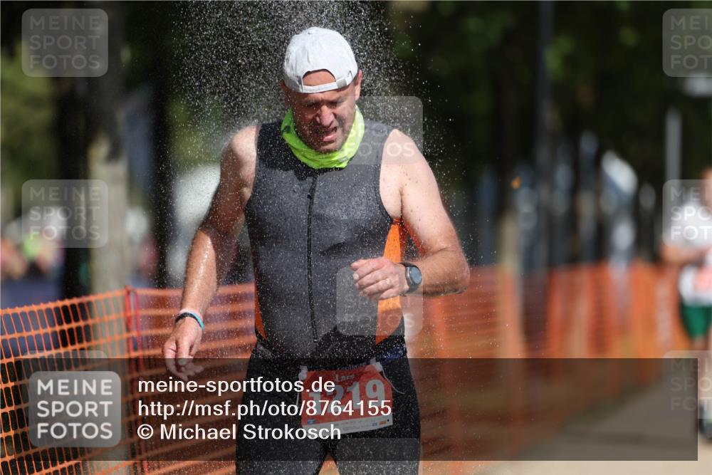 07.09.2025 - 19. Norderstedt Triathlon Michael Strokosch http://msf.ph/oto/8764155 07.09.2025 12:11:36 Laufen 719, 1219 meine-sportfotos.de