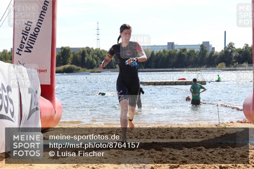 07.09.2025 - 19. Norderstedt Triathlon Luisa Fischer http://msf.ph/oto/8764157 07.09.2025 15:01:54 Schwimmen 397, 878, 885 meine-sportfotos.de