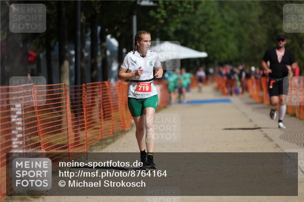 07.09.2025 - 19. Norderstedt Triathlon Michael Strokosch http://msf.ph/oto/8764164 07.09.2025 12:11:38 Laufen 281, 719, 1219 meine-sportfotos.de