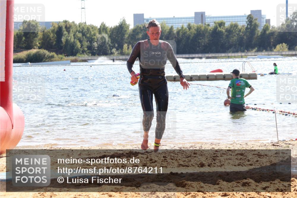 07.09.2025 - 19. Norderstedt Triathlon Luisa Fischer http://msf.ph/oto/8764211 07.09.2025 15:02:01 Schwimmen 397, 878, 885, 939 meine-sportfotos.de