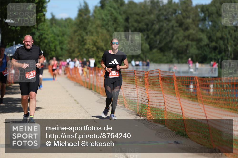 07.09.2025 - 19. Norderstedt Triathlon Michael Strokosch http://msf.ph/oto/8764240 07.09.2025 13:19:53 Laufen 161, 205, 357, 1321, 1397 meine-sportfotos.de