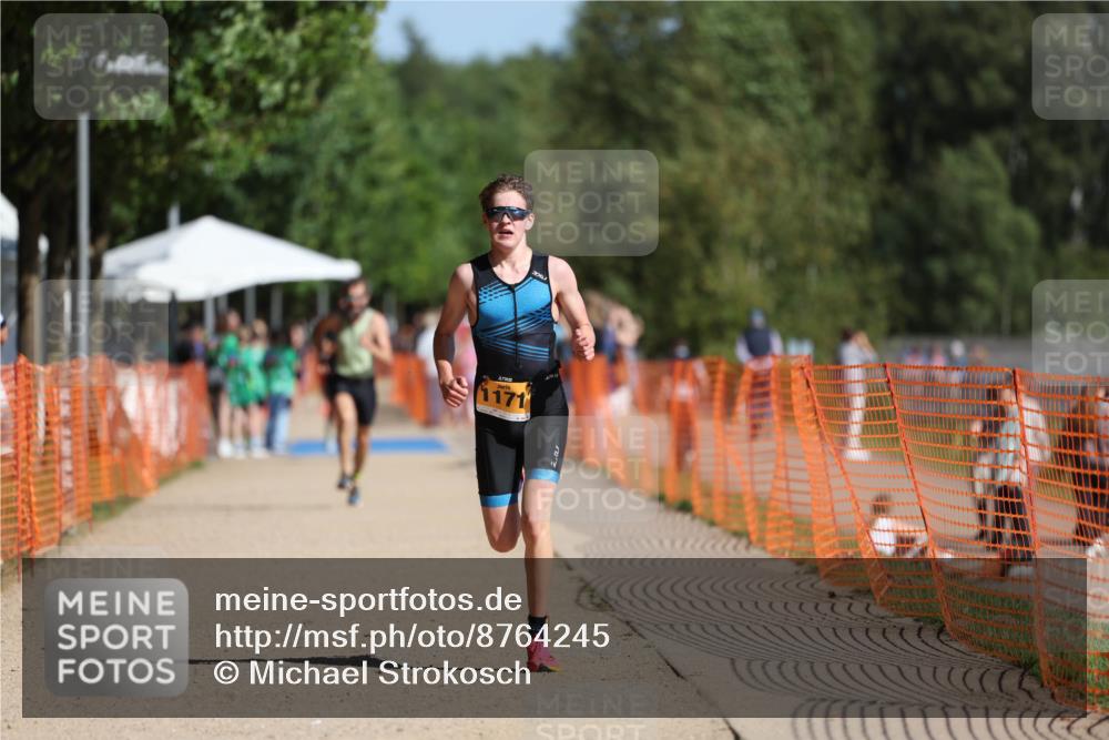 07.09.2025 - 19. Norderstedt Triathlon Michael Strokosch http://msf.ph/oto/8764245 07.09.2025 11:31:12 Laufen 1171 meine-sportfotos.de