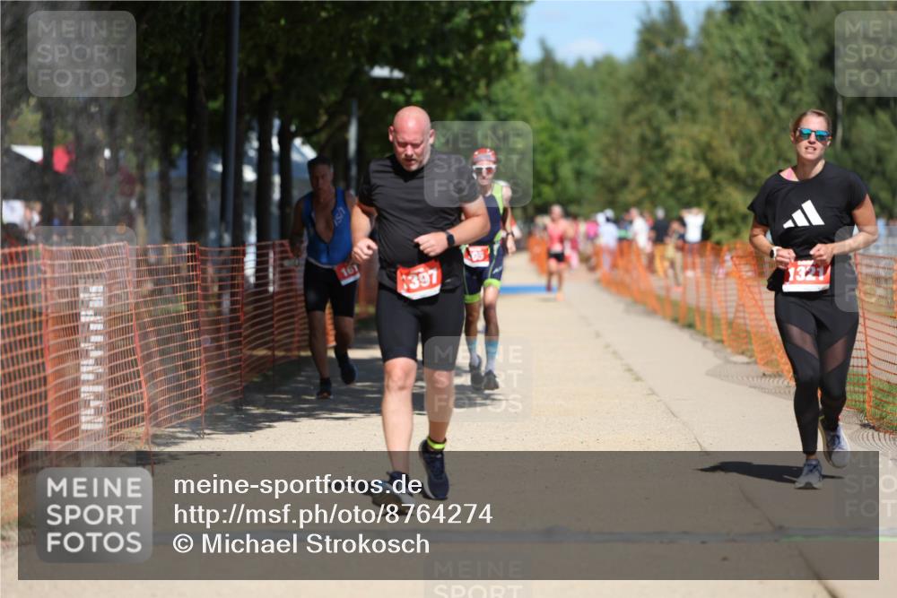 07.09.2025 - 19. Norderstedt Triathlon Michael Strokosch http://msf.ph/oto/8764274 07.09.2025 13:19:54 Laufen 161, 205, 357, 1321, 1397 meine-sportfotos.de