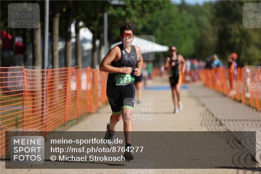 07.09.2025 - 19. Norderstedt Triathlon Michael Strokosch http://msf.ph/oto/8764277 07.09.2025 10:48:14 Laufen 91, 123, 132 meine-sportfotos.de