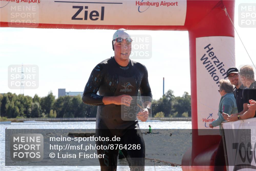 07.09.2025 - 19. Norderstedt Triathlon Luisa Fischer http://msf.ph/oto/8764286 07.09.2025 15:02:29 Schwimmen 401, 882, 1545 meine-sportfotos.de