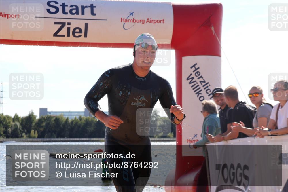 07.09.2025 - 19. Norderstedt Triathlon Luisa Fischer http://msf.ph/oto/8764292 07.09.2025 15:02:30 Schwimmen 401, 1545 meine-sportfotos.de