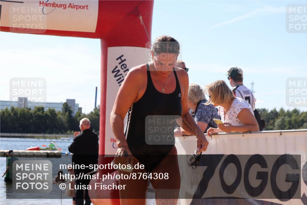 07.09.2025 - 19. Norderstedt Triathlon Luisa Fischer http://msf.ph/oto/8764308 07.09.2025 12:31:25 Schwimmen 745 meine-sportfotos.de