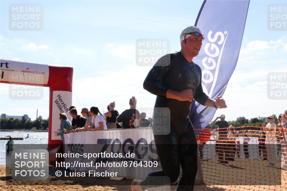 07.09.2025 - 19. Norderstedt Triathlon Luisa Fischer http://msf.ph/oto/8764309 07.09.2025 15:02:31 Schwimmen 401, 1545 meine-sportfotos.de
