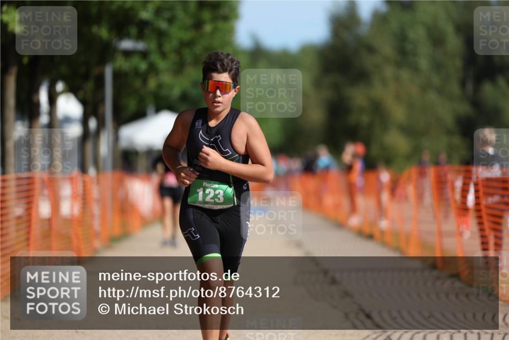 07.09.2025 - 19. Norderstedt Triathlon Michael Strokosch http://msf.ph/oto/8764312 07.09.2025 10:48:15 Laufen 91, 123, 132 meine-sportfotos.de