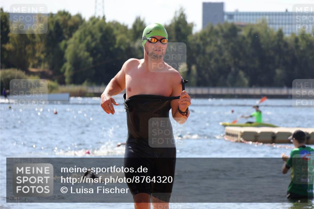 07.09.2025 - 19. Norderstedt Triathlon Luisa Fischer http://msf.ph/oto/8764320 07.09.2025 12:31:33 Schwimmen 142, 745 meine-sportfotos.de