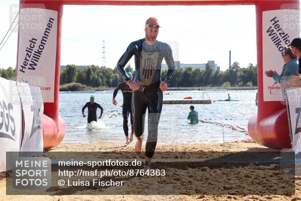 07.09.2025 - 19. Norderstedt Triathlon Luisa Fischer http://msf.ph/oto/8764363 07.09.2025 15:03:21 Schwimmen 927, 1409, 1415 meine-sportfotos.de