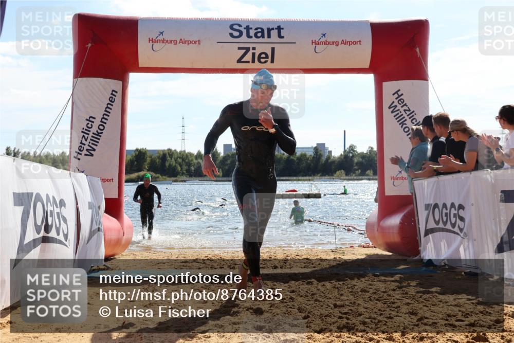 07.09.2025 - 19. Norderstedt Triathlon Luisa Fischer http://msf.ph/oto/8764385 07.09.2025 15:03:23 Schwimmen 927, 1409, 1415 meine-sportfotos.de