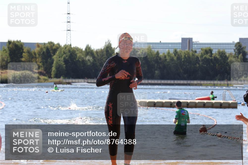 07.09.2025 - 19. Norderstedt Triathlon Luisa Fischer http://msf.ph/oto/8764388 07.09.2025 12:31:49 Schwimmen 346 meine-sportfotos.de