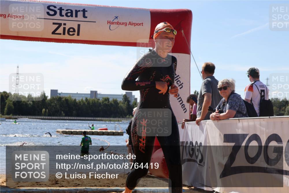 07.09.2025 - 19. Norderstedt Triathlon Luisa Fischer http://msf.ph/oto/8764419 07.09.2025 12:31:51 Schwimmen 346 meine-sportfotos.de
