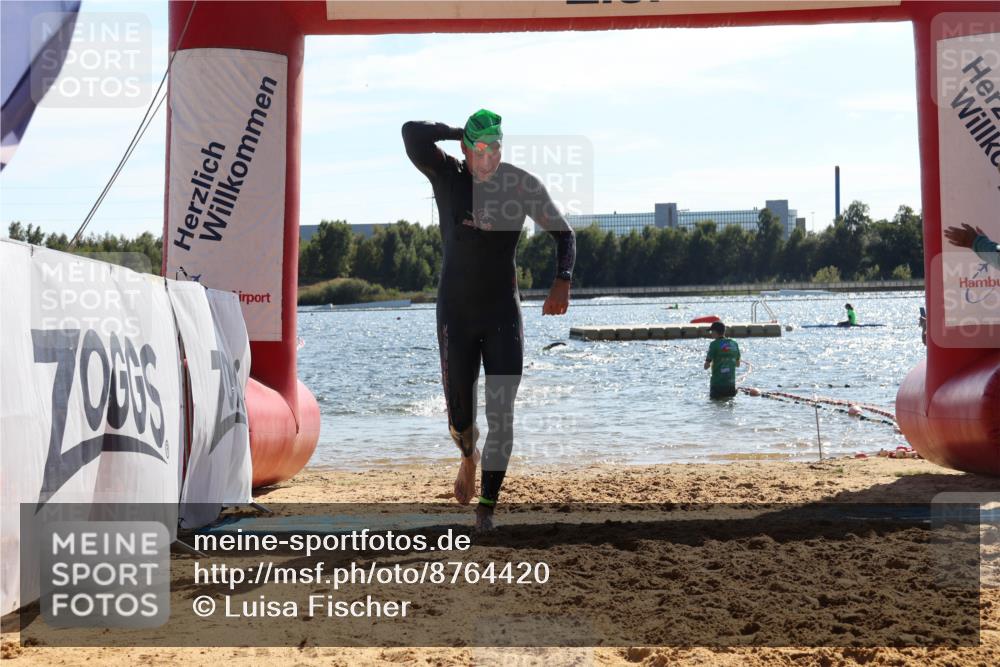 07.09.2025 - 19. Norderstedt Triathlon Luisa Fischer http://msf.ph/oto/8764420 07.09.2025 15:03:28 Schwimmen 927, 1409, 1415 meine-sportfotos.de