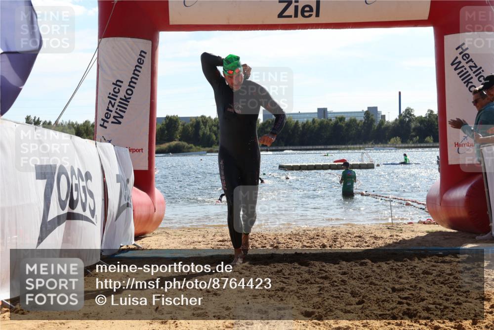 07.09.2025 - 19. Norderstedt Triathlon Luisa Fischer http://msf.ph/oto/8764423 07.09.2025 15:03:28 Schwimmen 927, 1409, 1415 meine-sportfotos.de