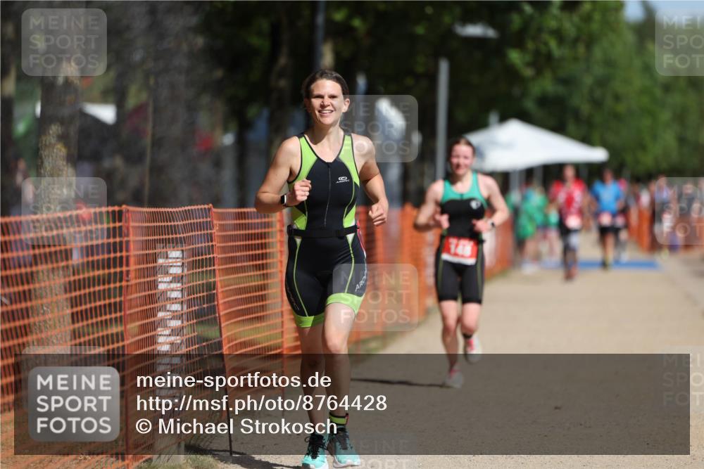07.09.2025 - 19. Norderstedt Triathlon Michael Strokosch http://msf.ph/oto/8764428 07.09.2025 12:12:28 Laufen 148, 778 meine-sportfotos.de