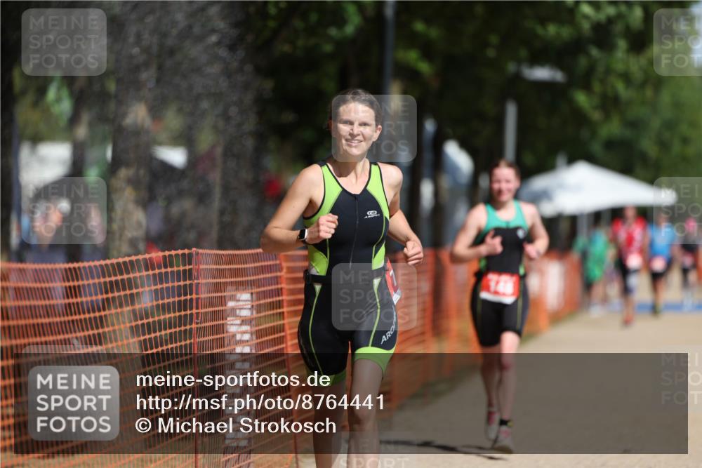 07.09.2025 - 19. Norderstedt Triathlon Michael Strokosch http://msf.ph/oto/8764441 07.09.2025 12:12:29 Laufen 148, 778 meine-sportfotos.de