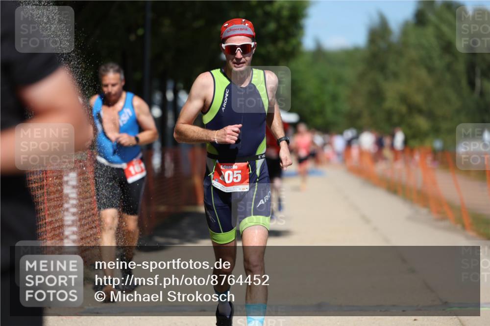 07.09.2025 - 19. Norderstedt Triathlon Michael Strokosch http://msf.ph/oto/8764452 07.09.2025 13:19:58 Laufen 161, 205, 808, 1321, 1397 meine-sportfotos.de