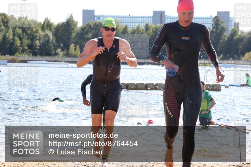 07.09.2025 - 19. Norderstedt Triathlon Luisa Fischer http://msf.ph/oto/8764454 07.09.2025 15:03:41 Schwimmen 1435, 1533, 1534 meine-sportfotos.de